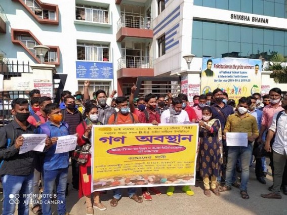 'Why Not filling Up 4445 Vacated Posts ?', B.Ed Passed Out Unemployed Youths staged Agitation before Tripura Education Office 